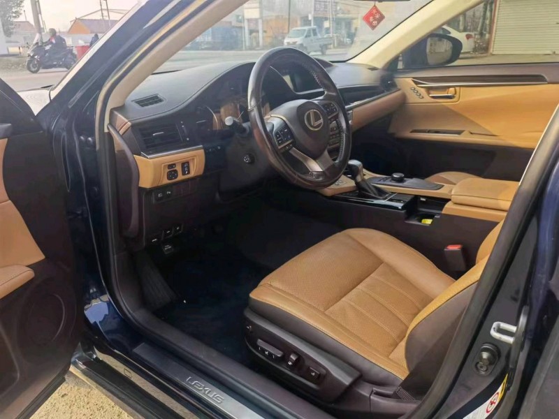 邯郸16年雷克萨斯ES7