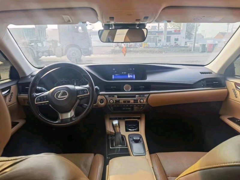 邯郸16年雷克萨斯ES3