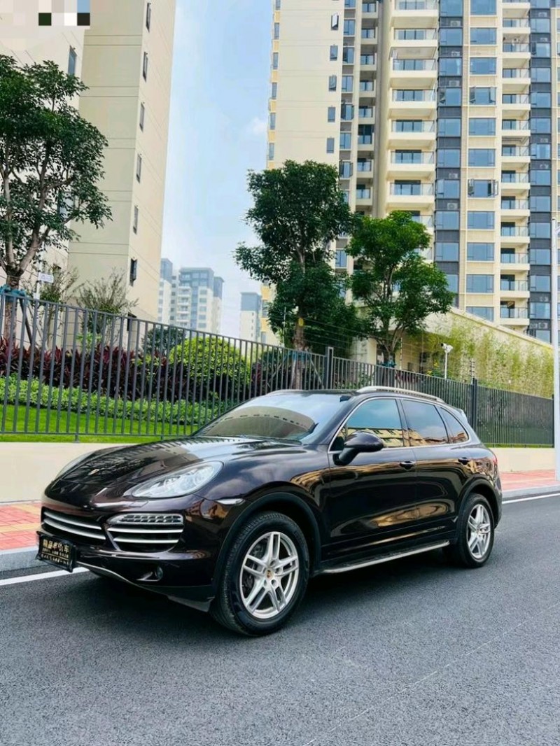 东莞14年保时捷卡宴2