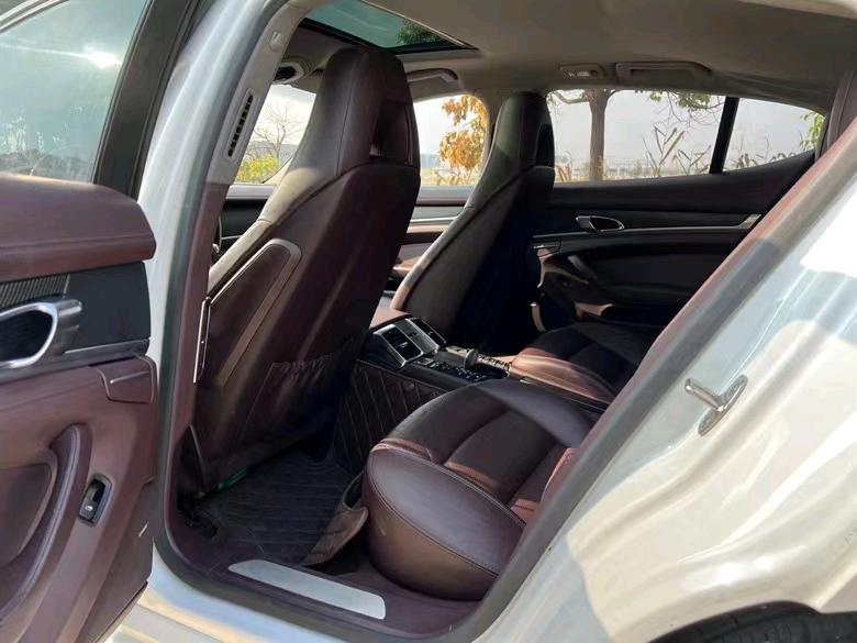 盐城14年保时捷帕拉梅拉5