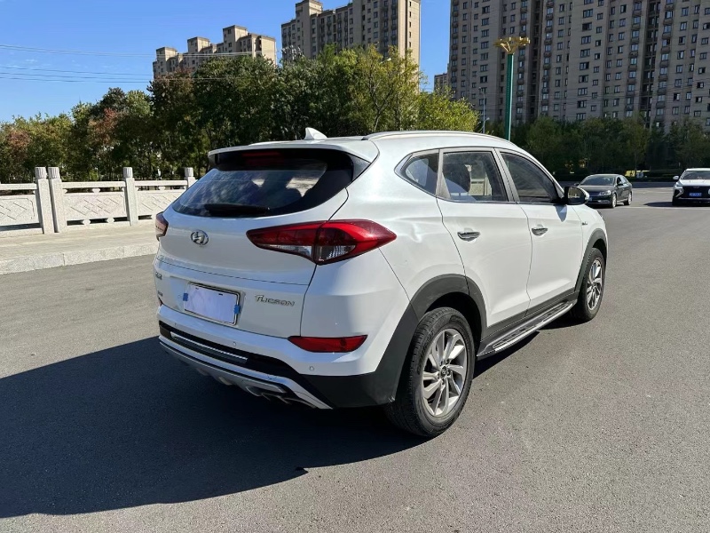 徐州17年现代途胜3