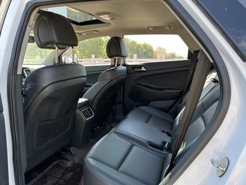 徐州17年现代途胜6