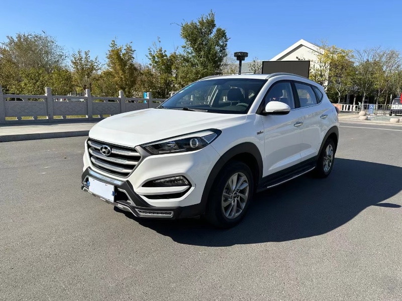 徐州17年现代途胜9