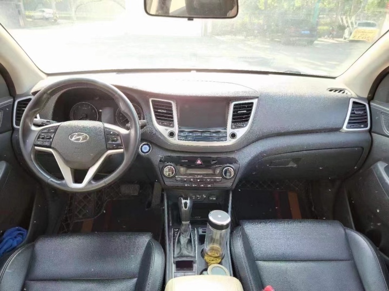 徐州17年现代途胜4