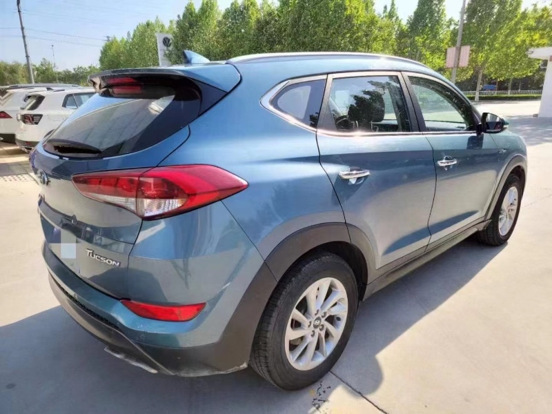 徐州17年现代途胜7