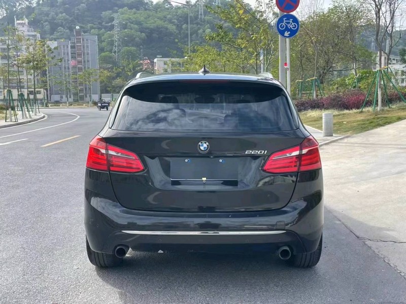 广州15年宝马2系5