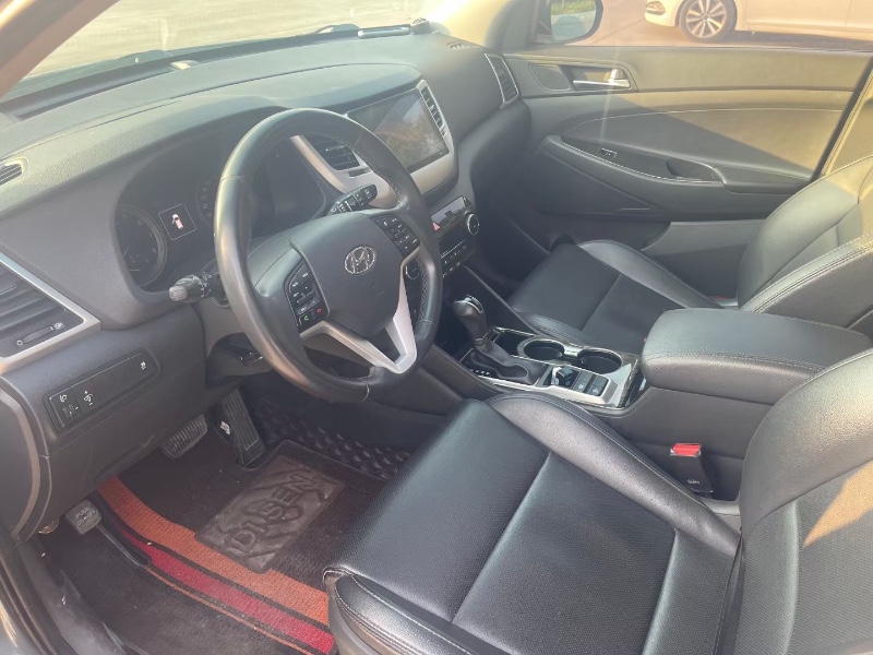 徐州16年现代途胜8