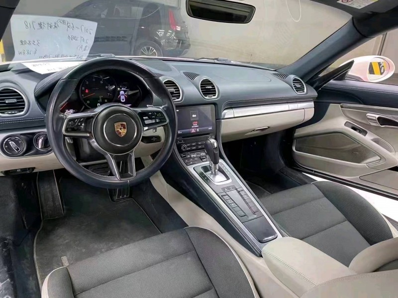 成都17年保时捷7186