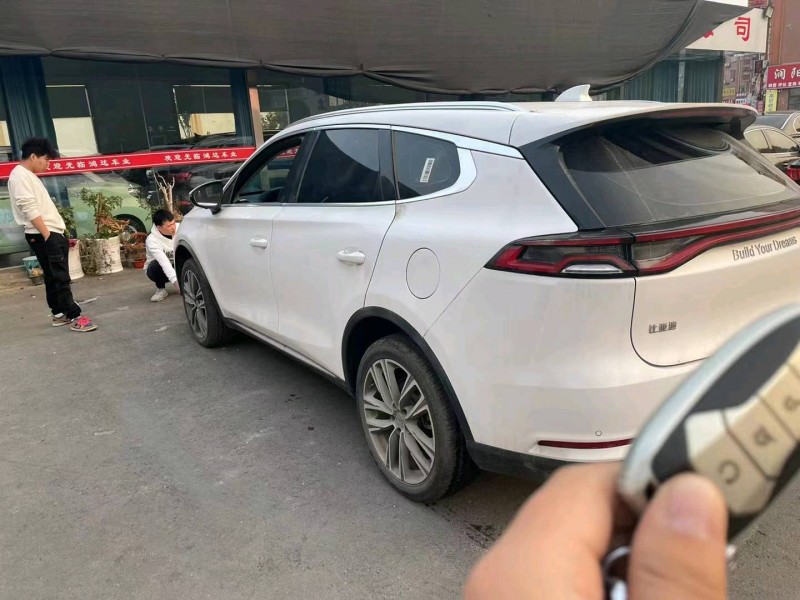 徐州20年比亚迪唐5