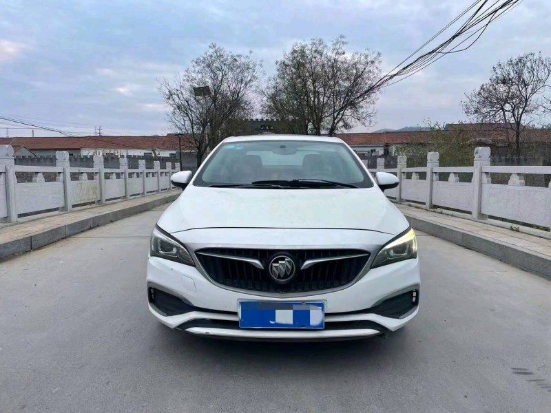 枣庄18年别克威朗1