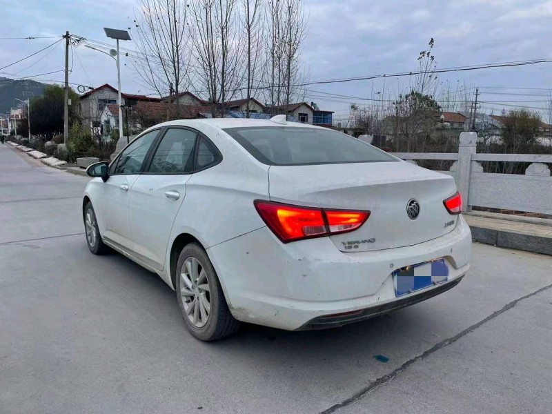 枣庄18年别克威朗3