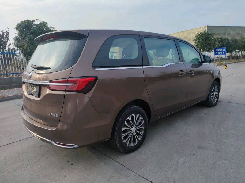 徐州21年别克GL85