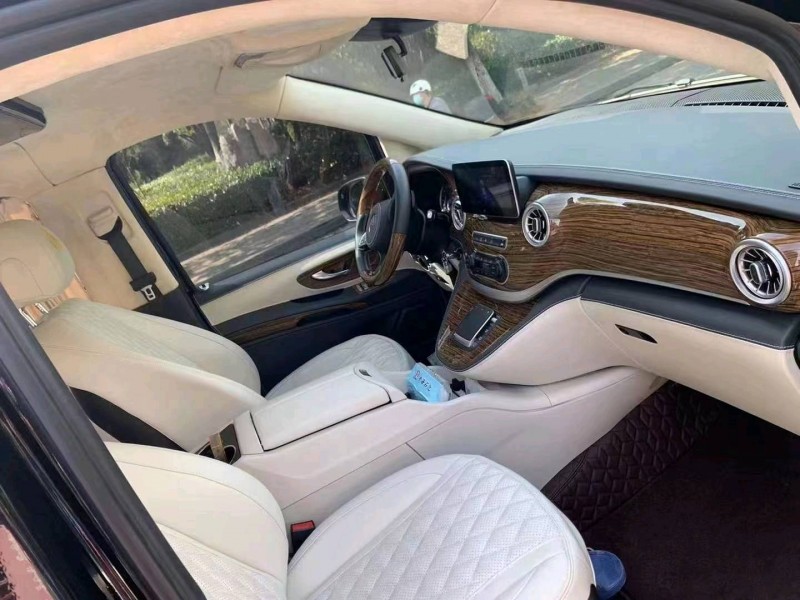 梧州21年奔驰威霆6