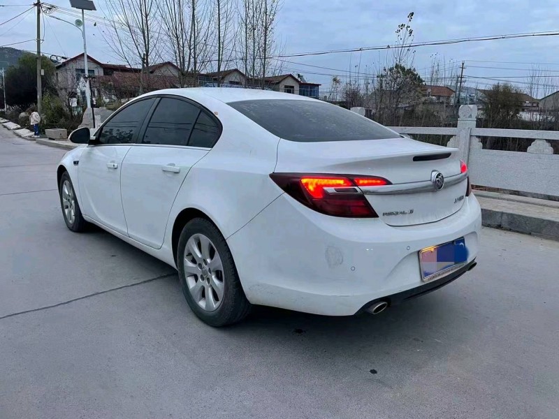 枣庄17年别克君威7