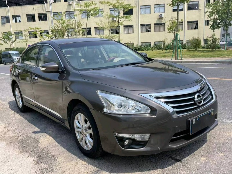 广州15年日产天籁2