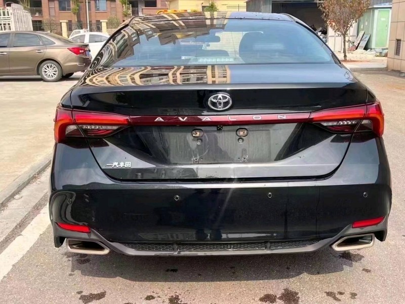 邯郸21年丰田亚洲龙5