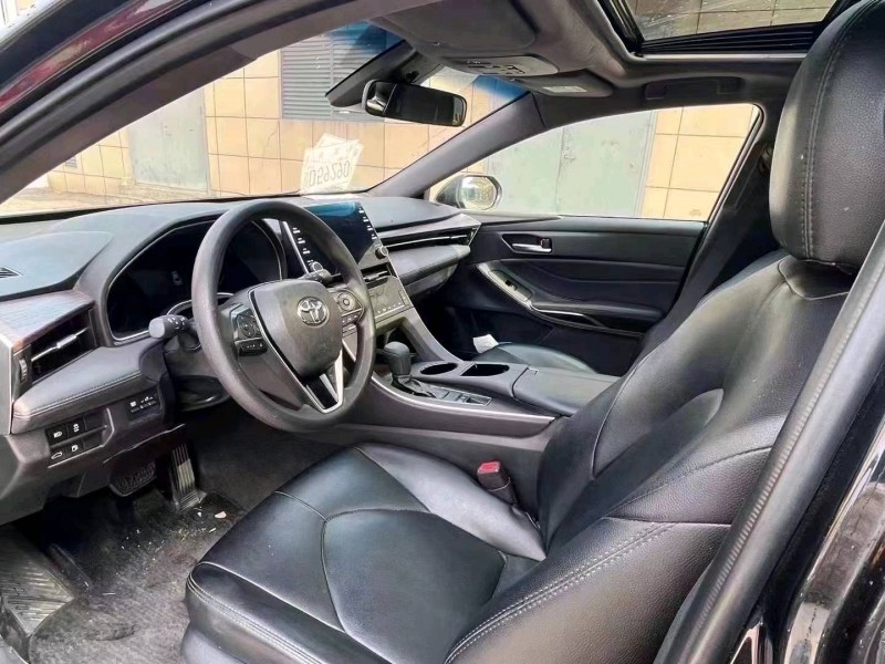 邯郸21年丰田亚洲龙3