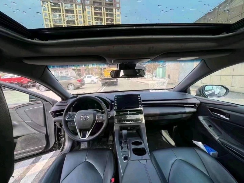 邯郸21年丰田亚洲龙2