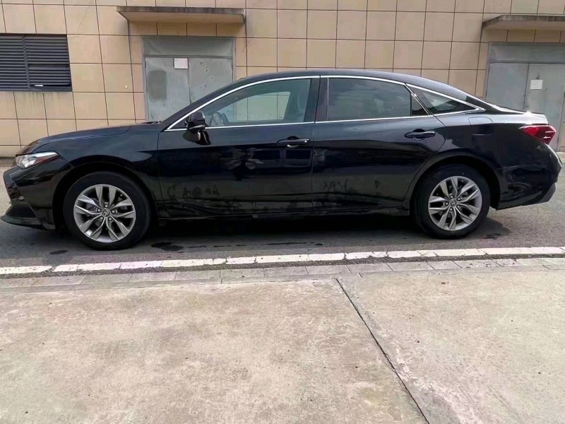 邯郸21年丰田亚洲龙1