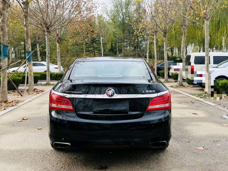 聊城15年别克君越1