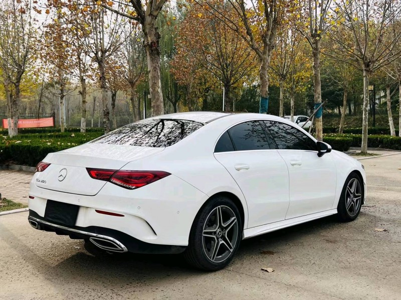 聊城21年奔驰CLA3