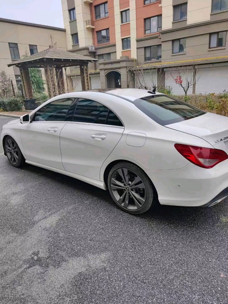 东营18年奔驰CLA3