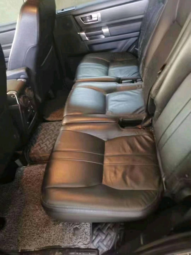 重庆13年路虎发现5