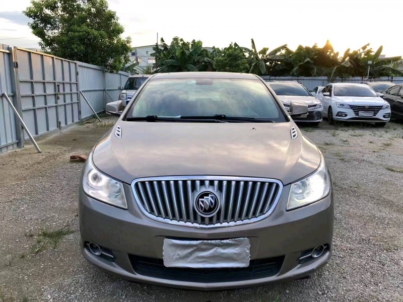 广州11年别克君越1