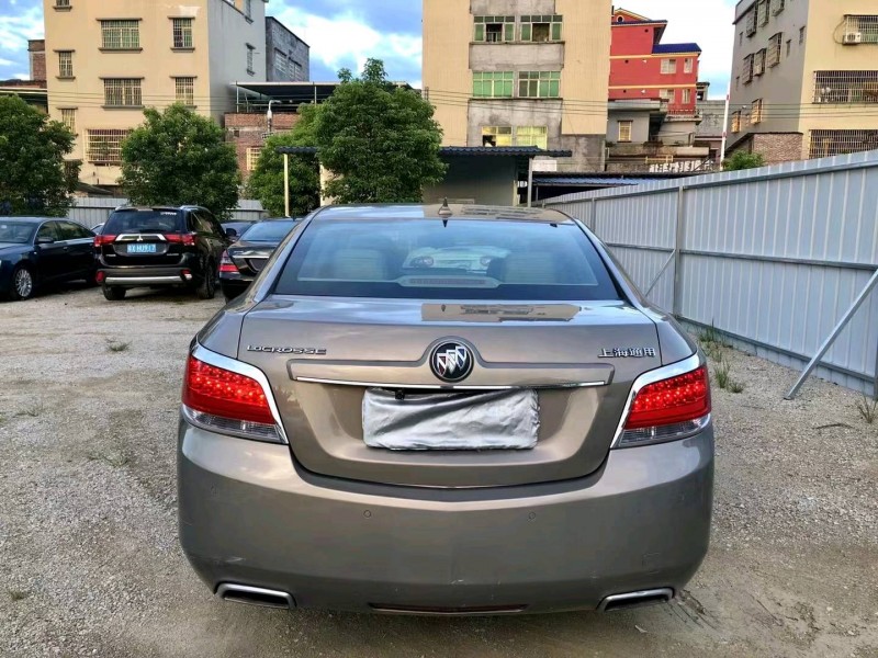 广州11年别克君越5