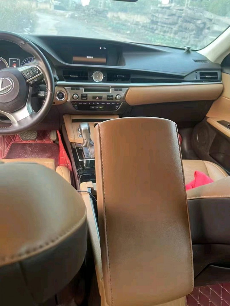 北京17年雷克萨斯ES4