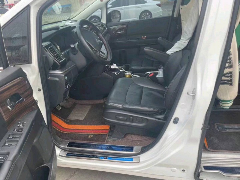 石家庄17年本田艾力绅3