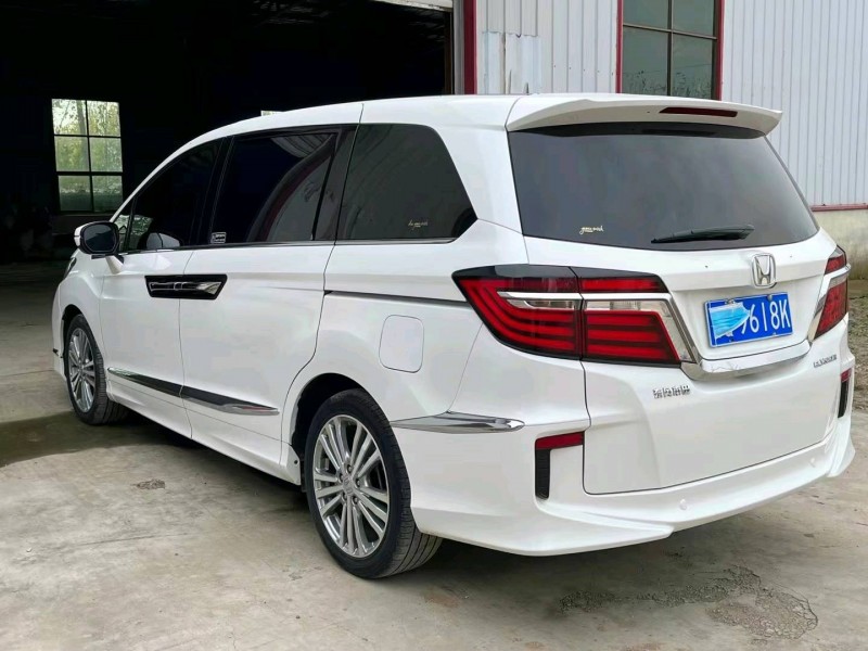 石家庄17年本田艾力绅8