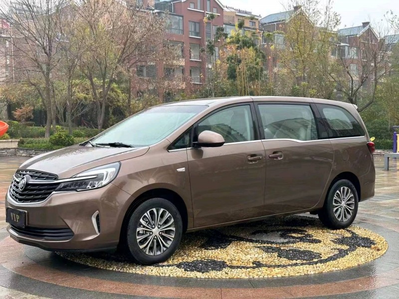 枣庄22年别克GL82