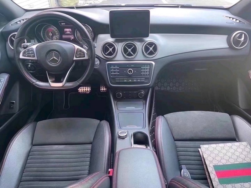 枣庄16年奔驰CLA1