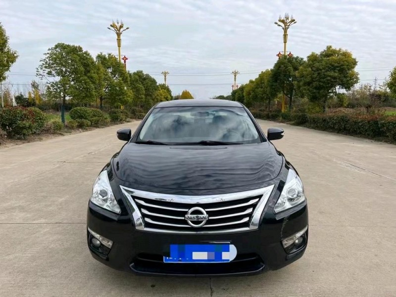 盐城15年日产天籁9