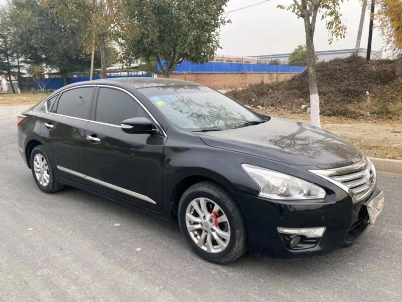 邯郸14年日产天籁3