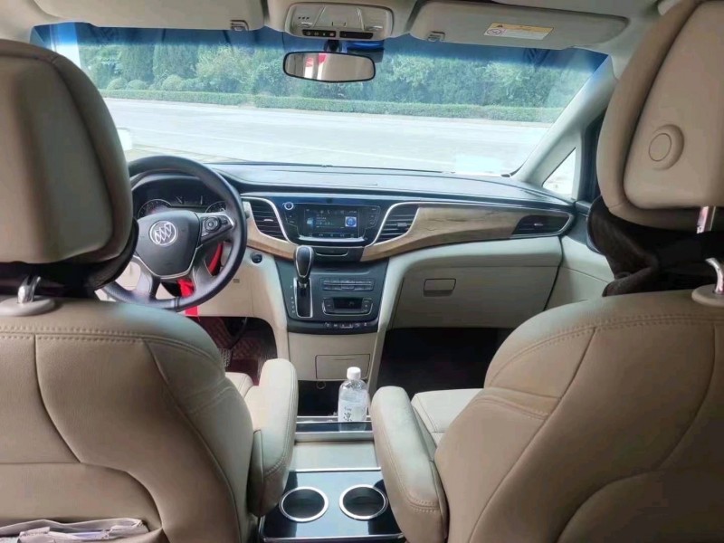 枣庄17年别克GL86