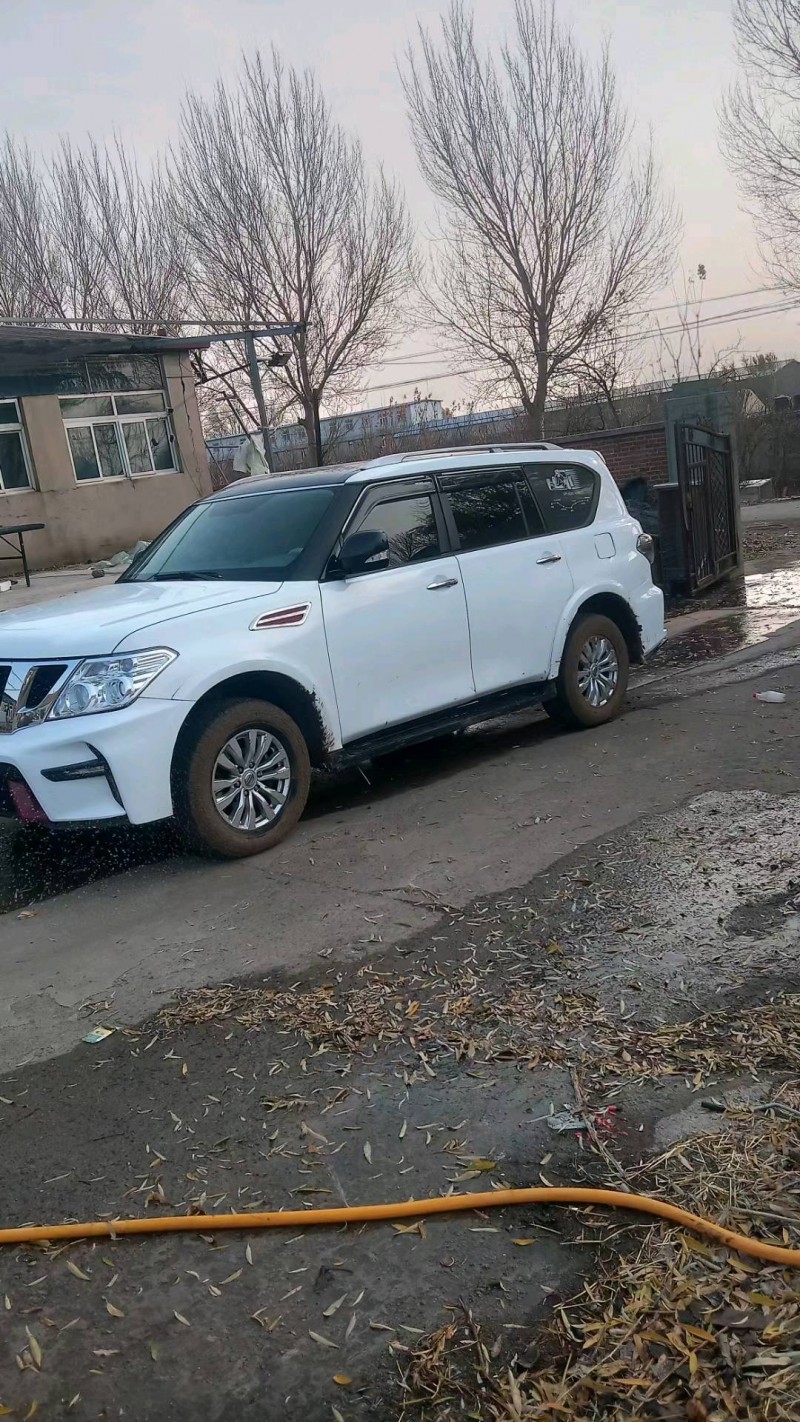 邯郸18年日产途乐5