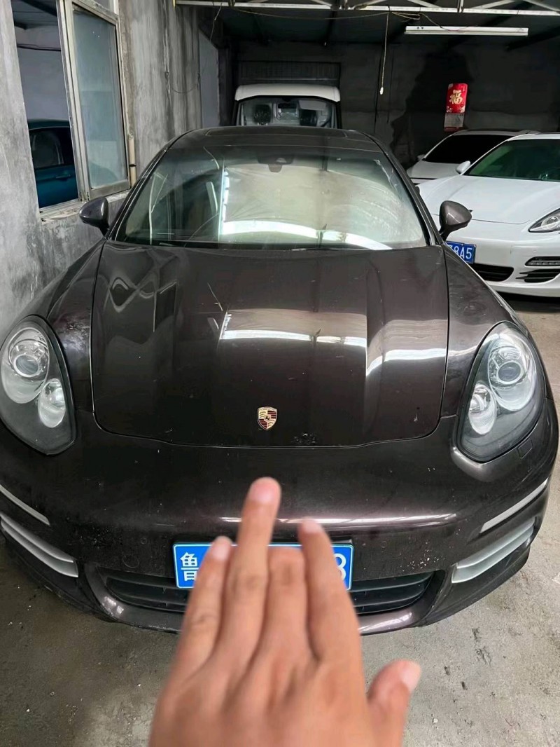 邯郸15年保时捷帕拉梅拉1