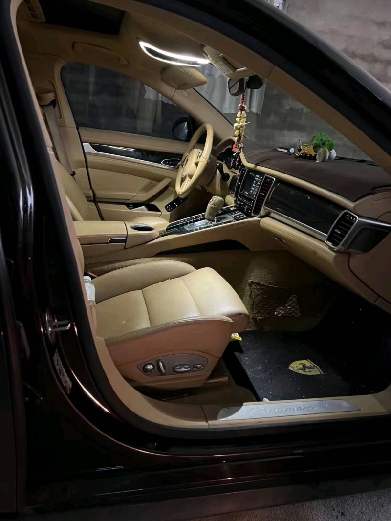 邯郸15年保时捷帕拉梅拉2