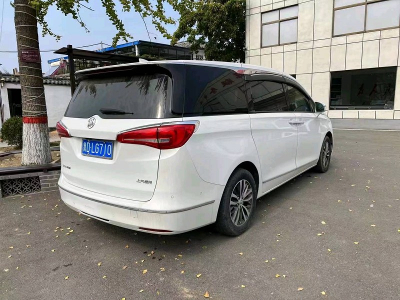 东营16年别克GL88