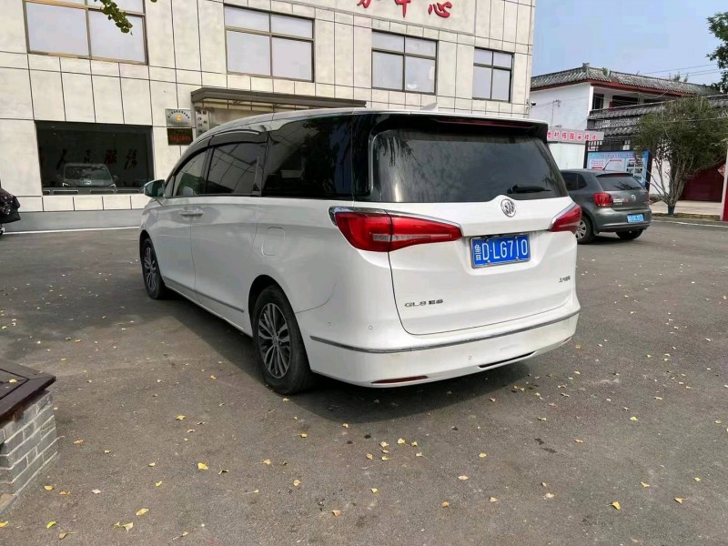 东营16年别克GL89