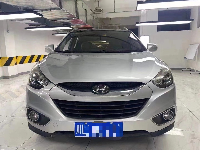 成都11年现代ix351