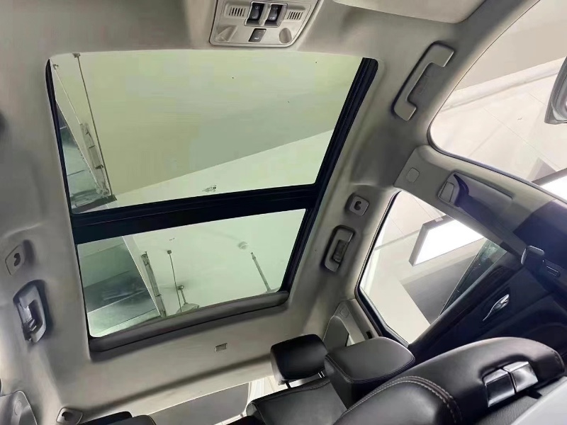 成都16年凯迪拉克SRX7