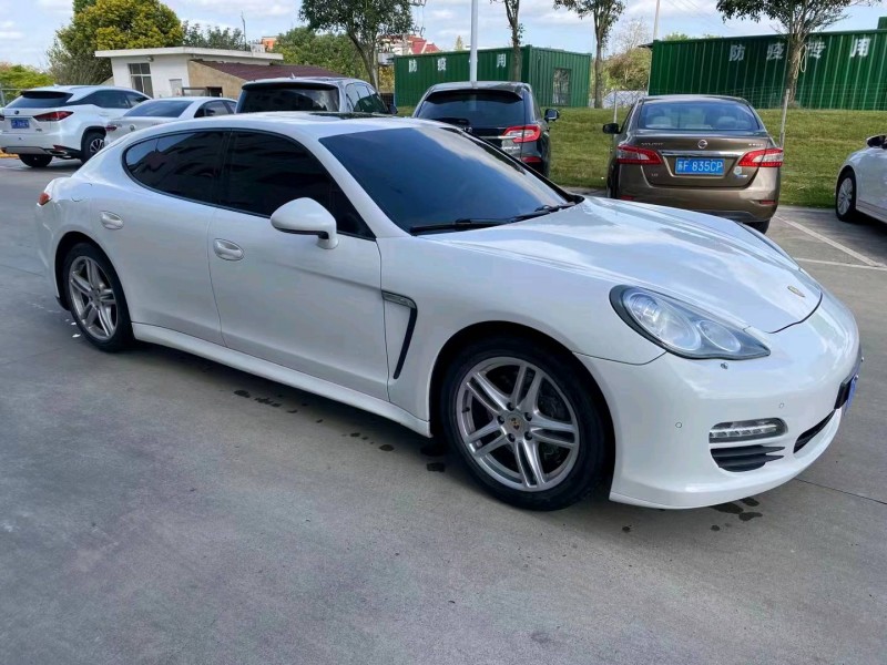 苏州11年保时捷帕拉梅拉7