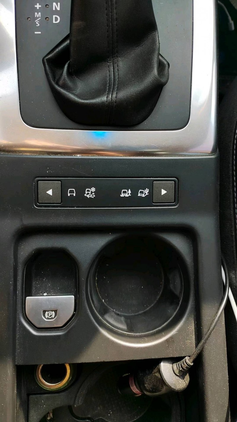 东营13年路虎发现神行6