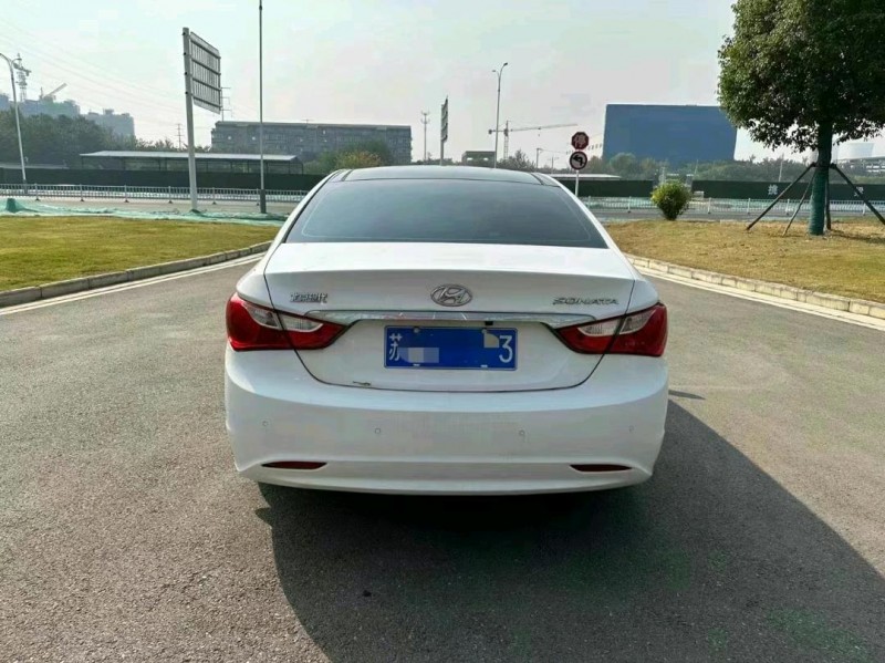 徐州13年现代索纳塔八8