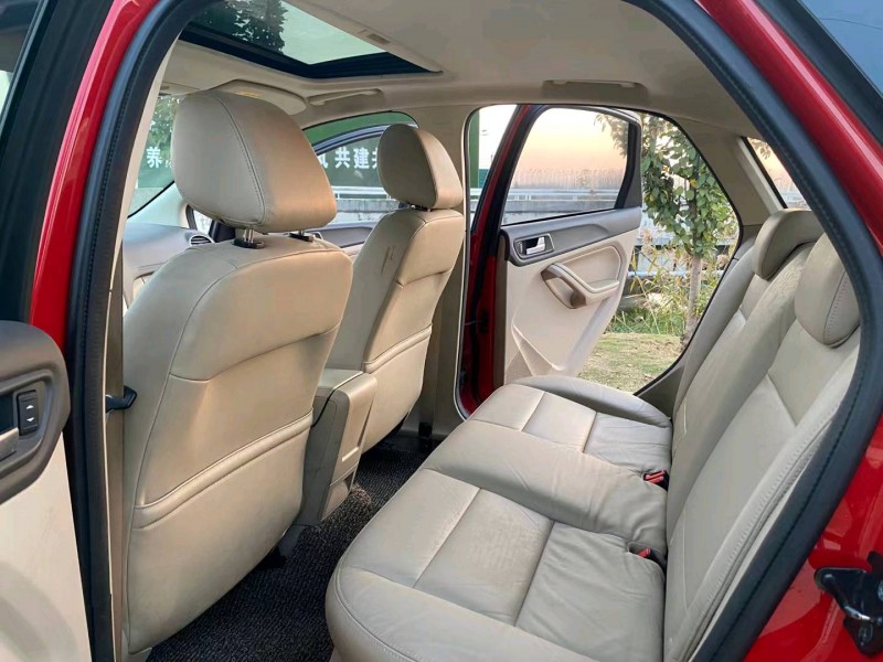 徐州14年福特福克斯7