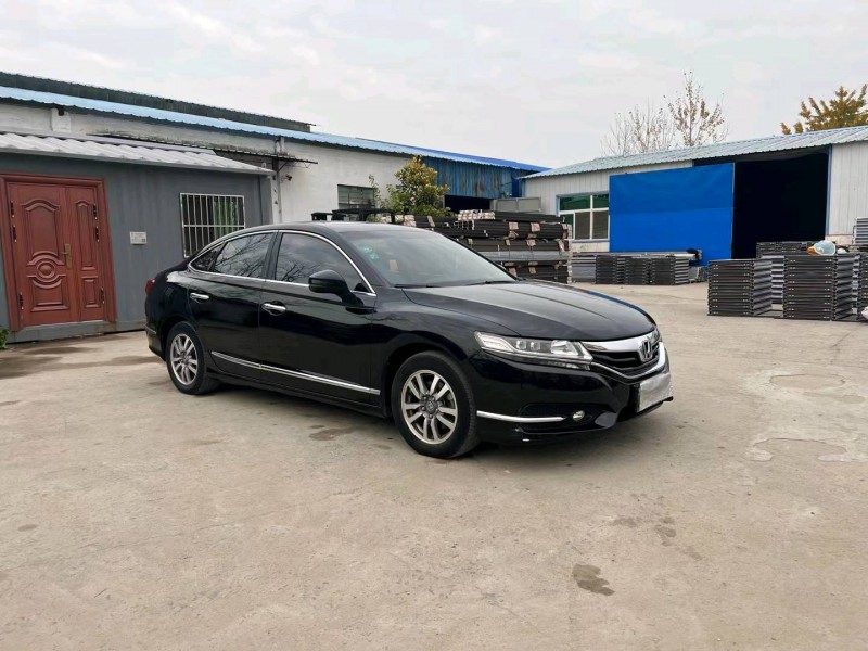 徐州16年本田思铂睿7