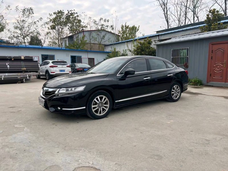 徐州16年本田思铂睿6